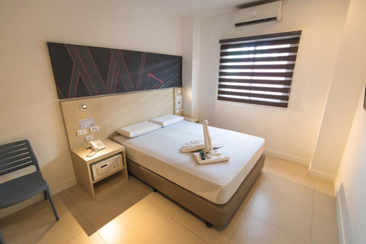 Wow Budget Hotel Cubao Quezon City Eksteriør billede